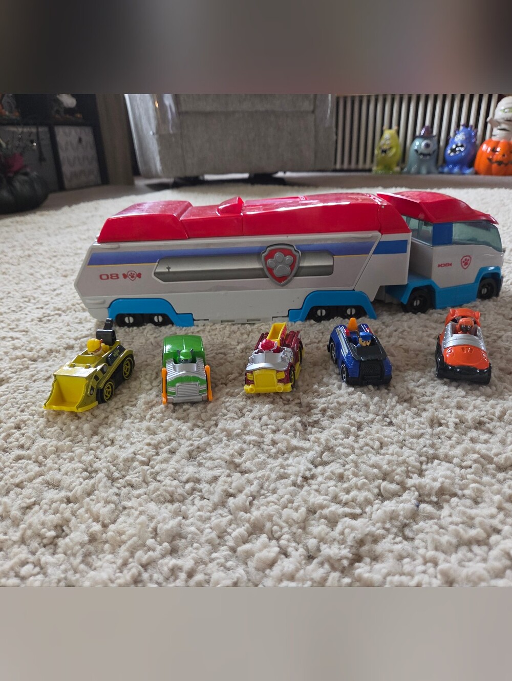 PAW Patrol Red & White Rescue Transport Truck with 5 Mini Vehicles
